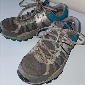 Columbia Techlite Omni-Tech Hiking Trail shoes, size 7.